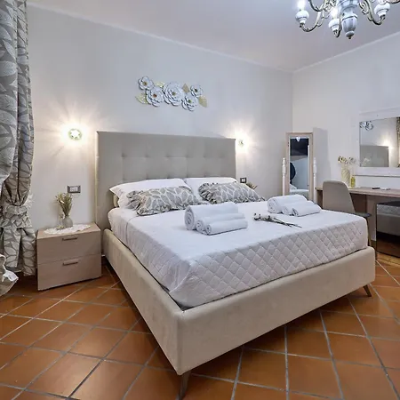 Luci Della Collina Boutique Relax B&B 토르토레토