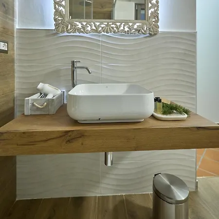 B&B Luci Della Collina Boutique Relax 토르토레토